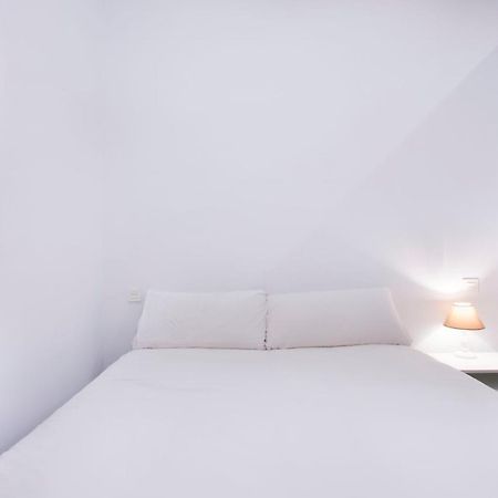Fancy One-Bedroom La Latina Madrid Extérieur photo