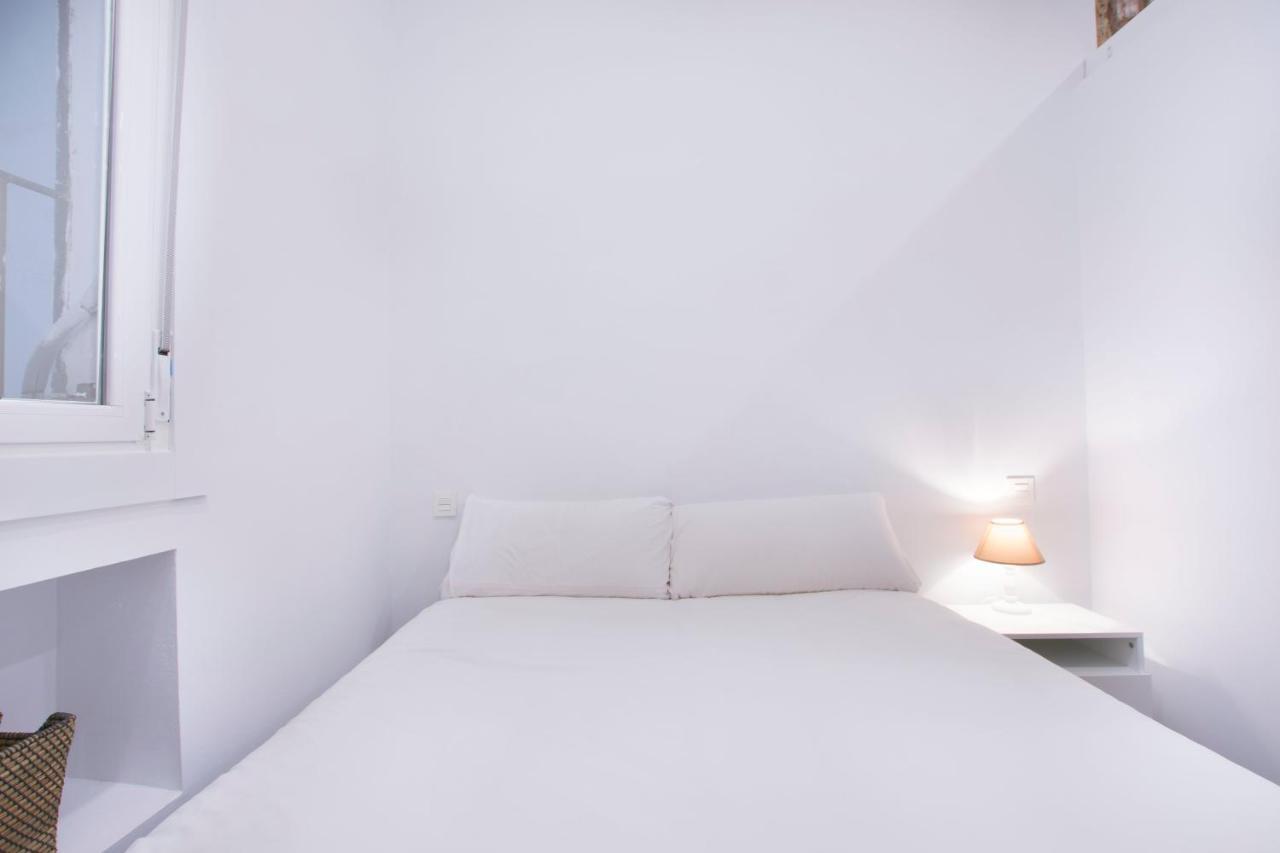 Fancy One-Bedroom La Latina Madrid Extérieur photo